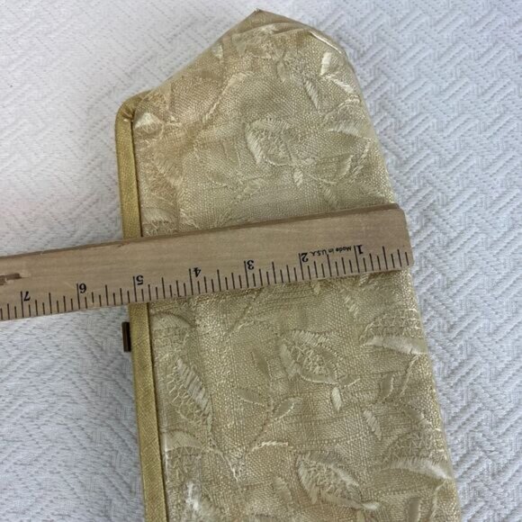 Vintage 70s Women's Victorian Gold Floral Clasp Clutch Wallet Purse Coin Pouch - Picture 9 of 10